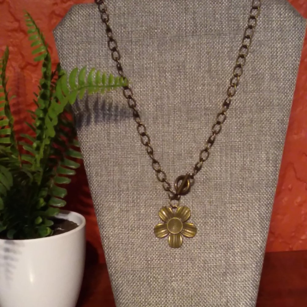 Brass Tone Chain with Textured Flower Pendant and Front Toggle Closure